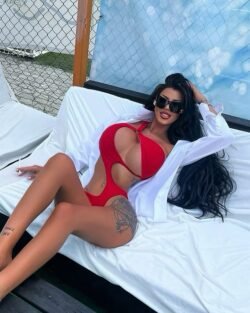 Laura Lexxy Laura Lexxy