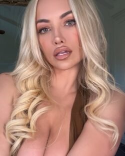 Lindsey Pelas Lindsey Pelas