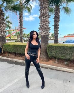 Pariz Zianna Pariz Zianna